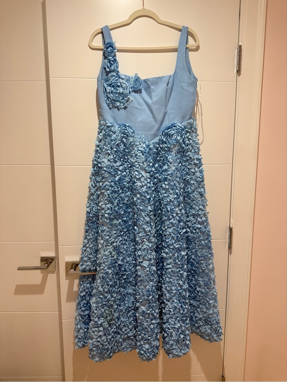 Elliatt Light Blue Floral Appliqué Party Dress